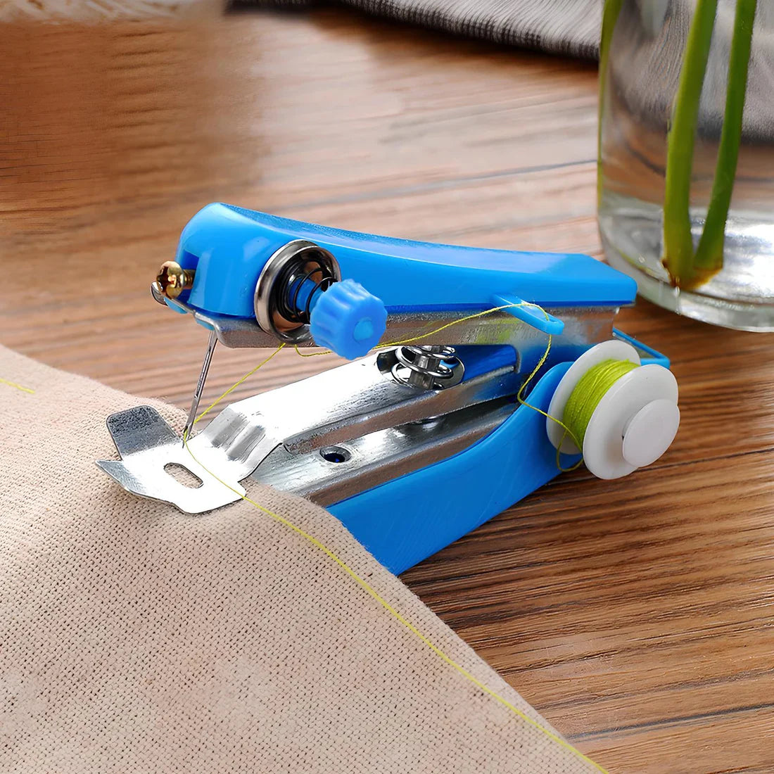 THREADWORKS™ MINI SEWING TOOL